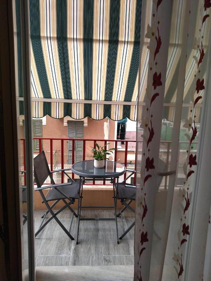 La Casa Di Sonia Hotel Savona Buitenkant foto