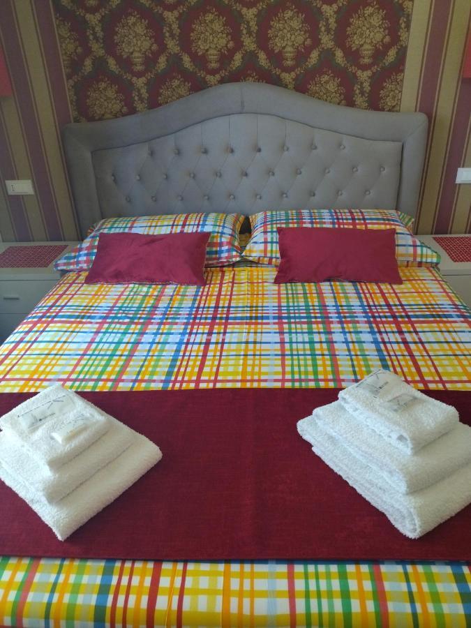 La Casa Di Sonia Hotel Savona Buitenkant foto