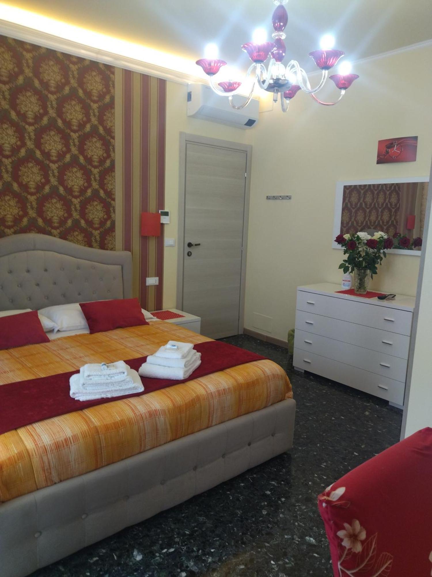 La Casa Di Sonia Hotel Savona Buitenkant foto