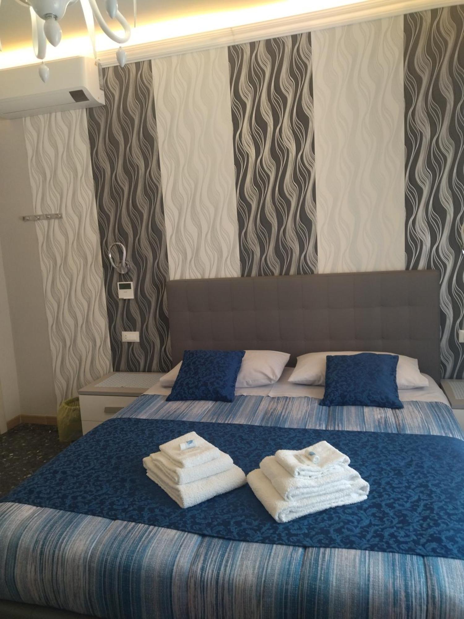 La Casa Di Sonia Hotel Savona Buitenkant foto
